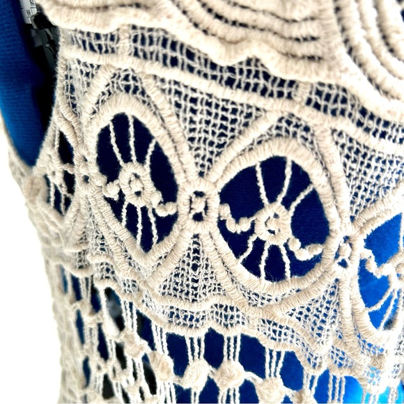 COLLECTIVE CONCEPTS macramé-like vest. Size small, EUC. - Picture 8 of 15